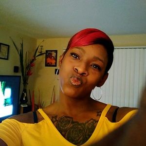 Meet your Posher, Edna